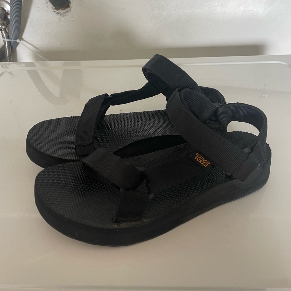 Teva Midform Universal Sandals - Women's size 7